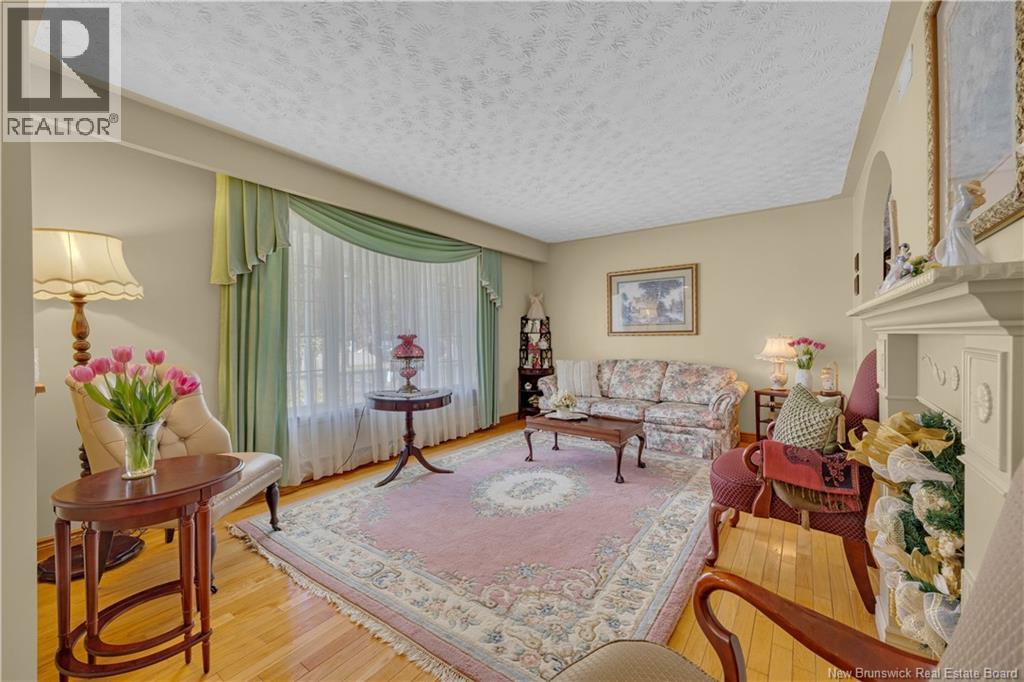 28 Macnaughton Drive, Saint John, NB, E2J4K6 photo 5