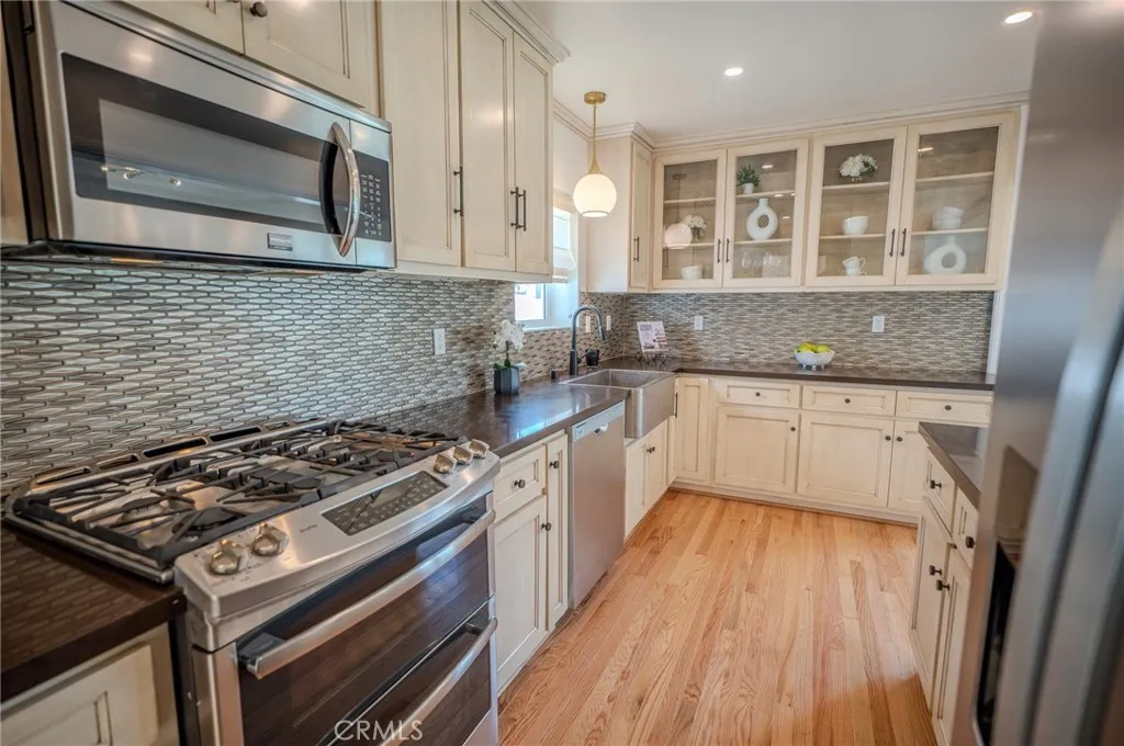Additional image 22 of 1141 N Lima Street, Burbank, CA 91505