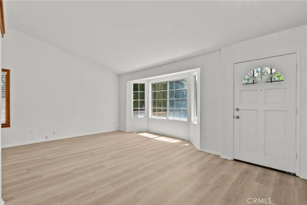 Additional image 3 of 28511 Victoria Rd., Castaic, CA 91384