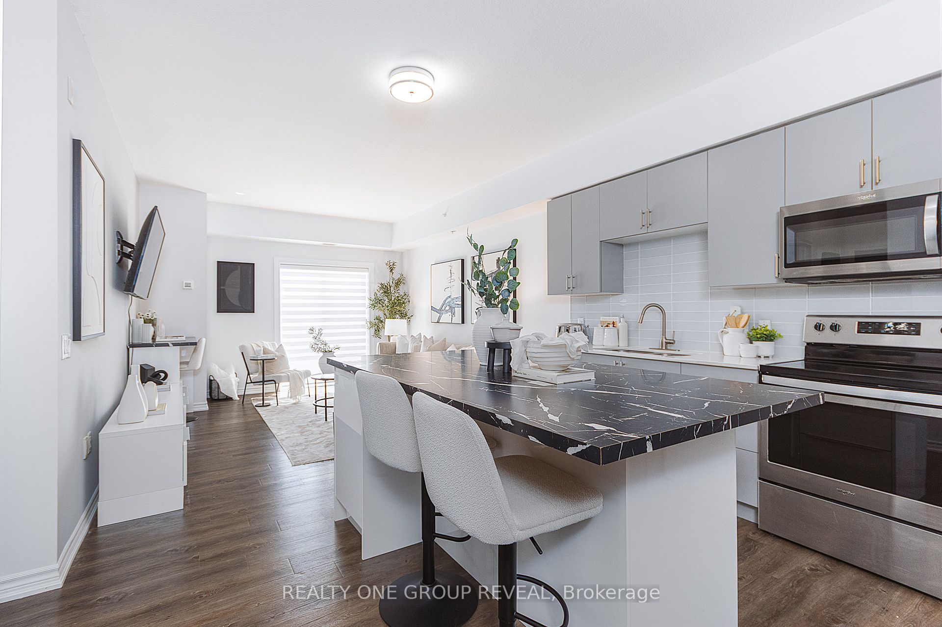 417-290 Liberty Street N, Clarington, ON, L1C 0V5