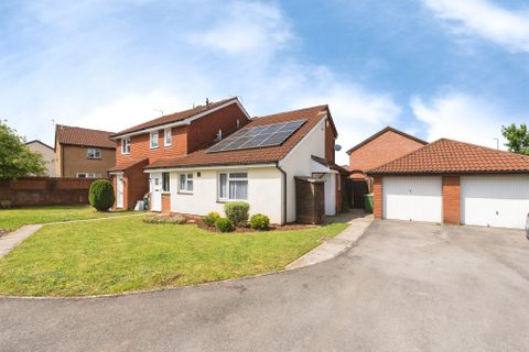 Long Beach Road, Longwell Green, Bristol BS30
