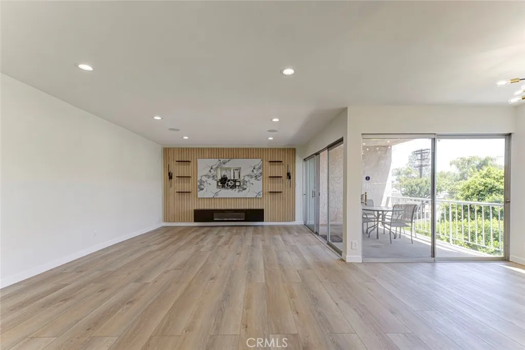 4487 Colbath Ave Unit 309, Sherman Oaks, CA 91423 photo 4