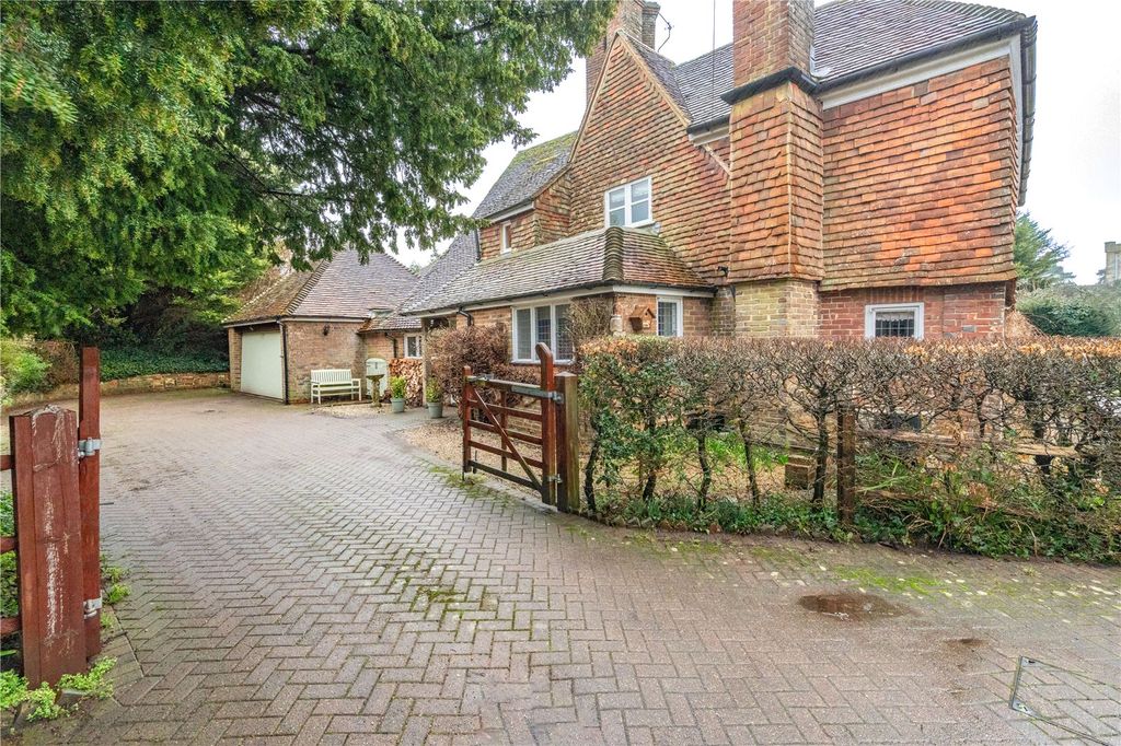 5 bed detached house for saleChurch Lane, Hellingly, Hailsham, East Sussex BN27