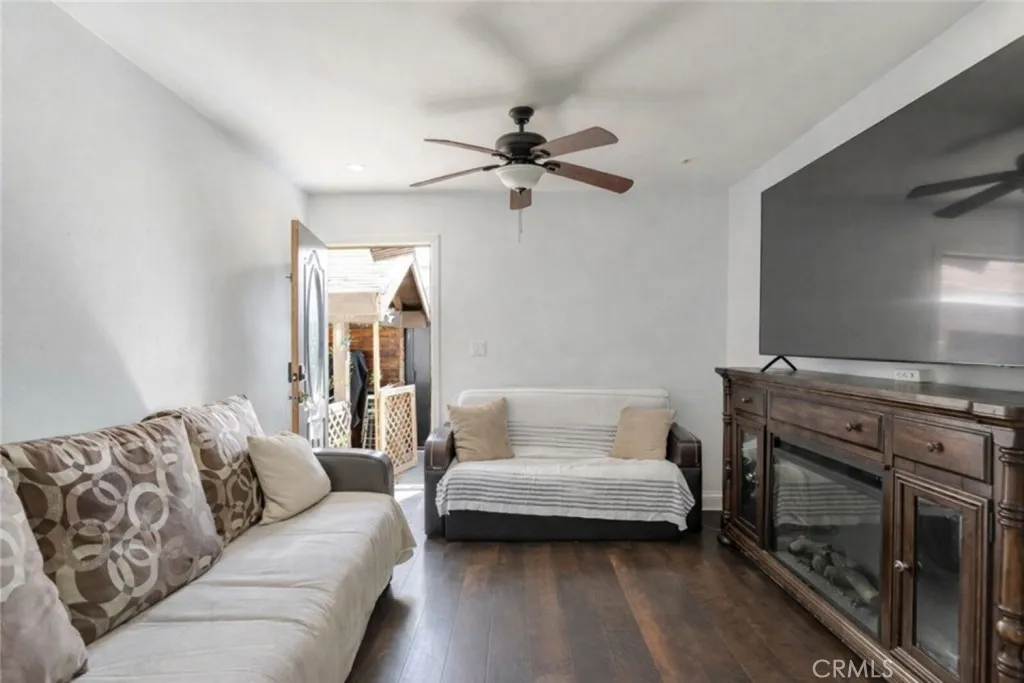 Additional image 69 of 316 W 73rd St, Los Angeles, CA 90003