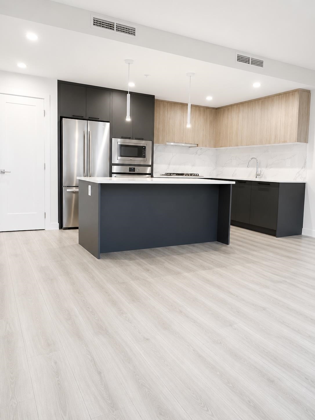 Additional image 3 of 701-8551 201 Street, Langley, BC, V2Y 3Y5
