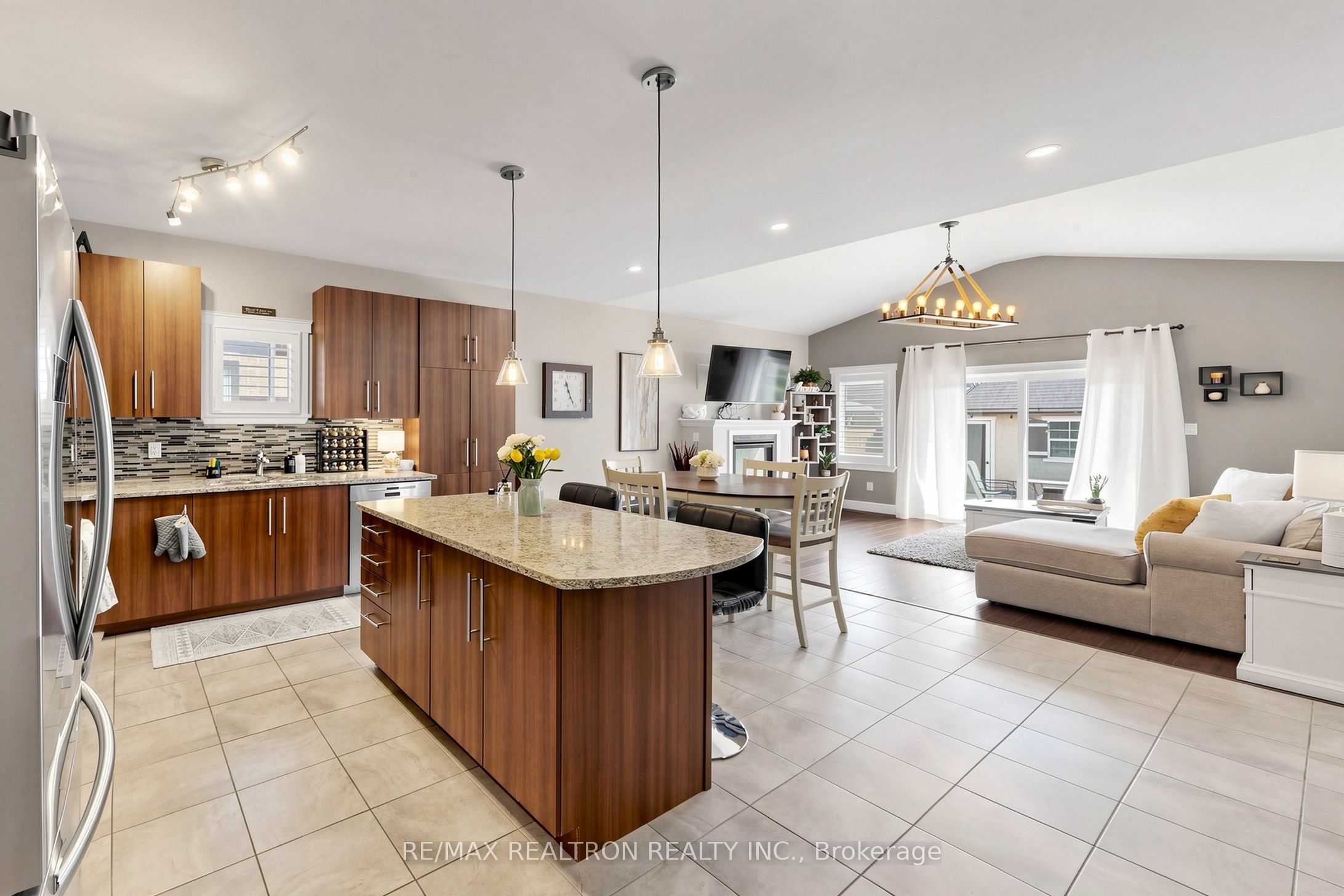 Additional image 5 of 19 Stainton Street, Clarington, ON, L1E 0H6