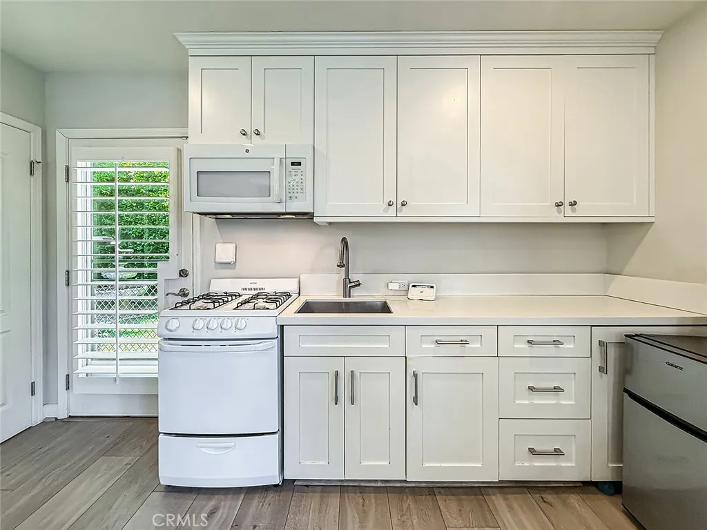 Additional image 68 of 23433 Hatteras St, Woodland Hills, CA 91367