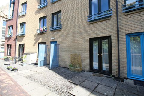 Turnbull Street, Merchant City, Glasgow G1