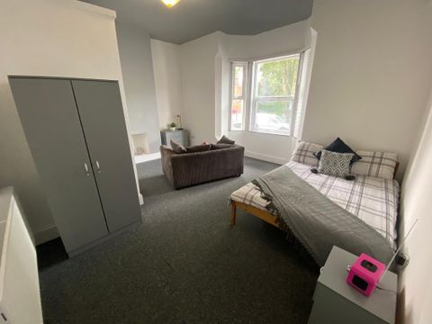 Gloucester Street, City Centre, Coventry CV1, Room to rent