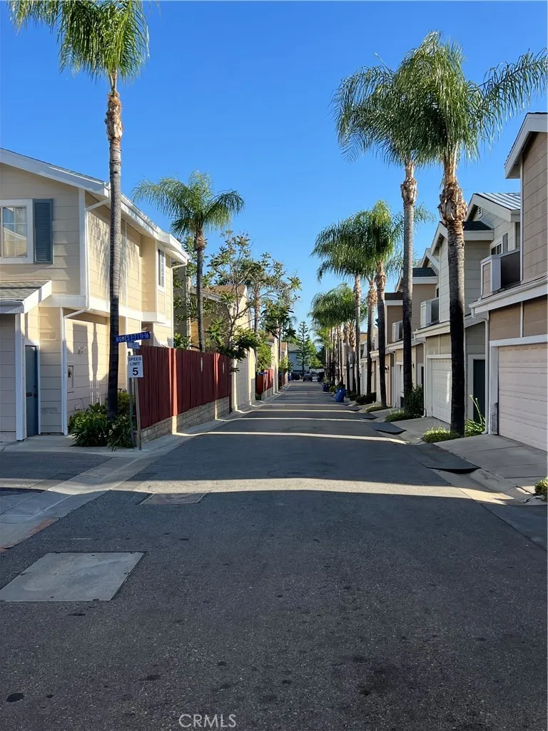 Additional image 32 of 17726 Kinzie St, Northridge, CA 91325