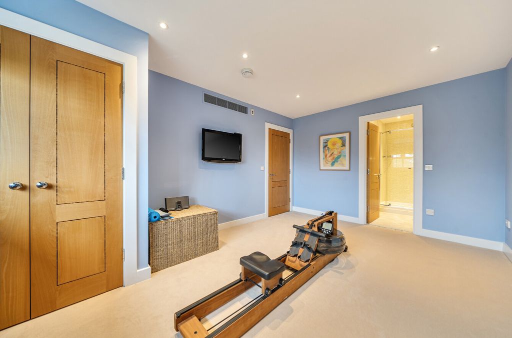 Additional image 27 of 5 bed flat for saleSovereign House, Royal Parade, Chislehurst, Kent BR7