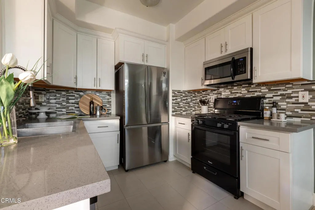 Additional image 29 of 300 E Providencia Avenue Unit 103, Burbank, CA 91502