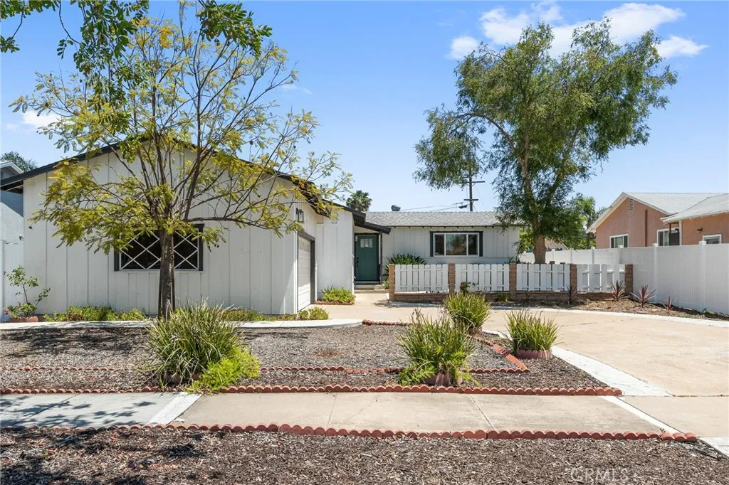 781 Denise Ln, El Cajon, CA 92020 photo 2
