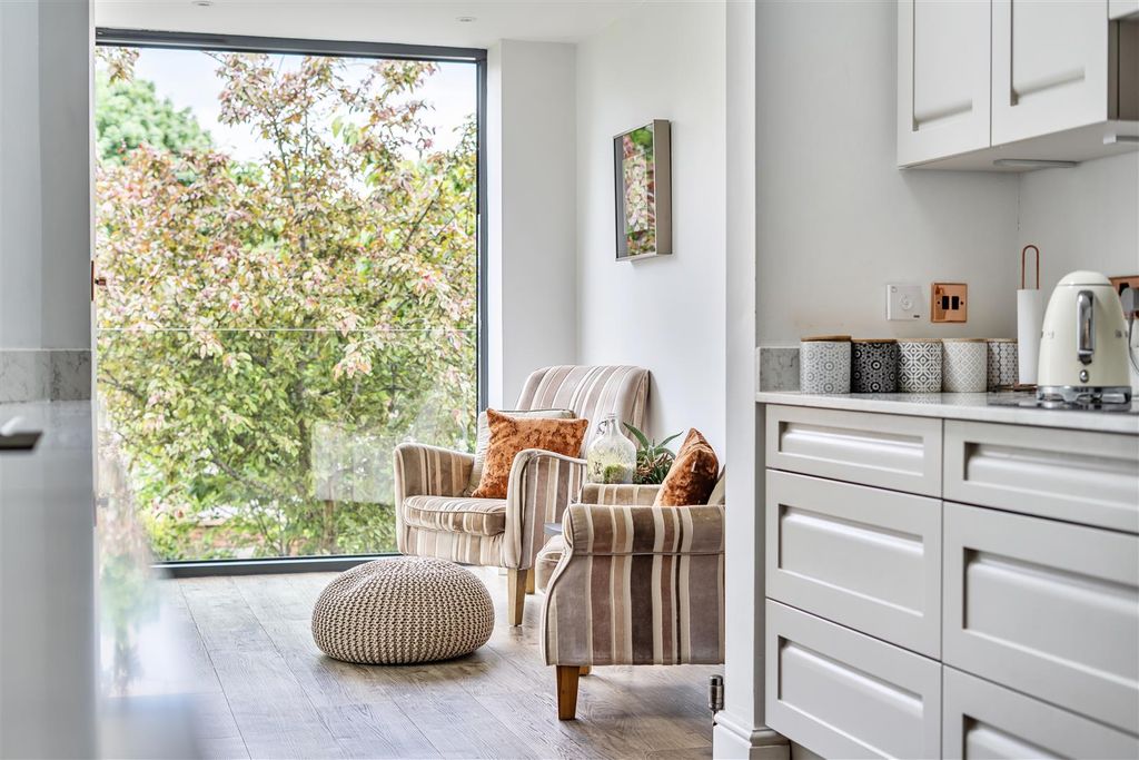 Additional image 11 of 6 bed semi-detached house for saleColdharbour Road, Westbury Park, Bristol BS6