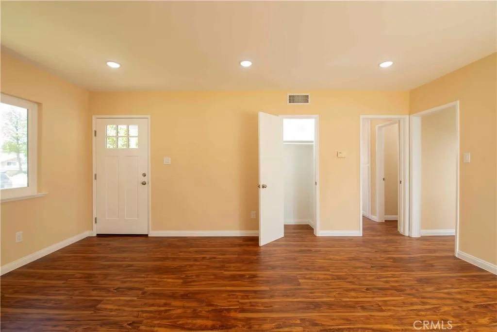 Additional image 103 of 7630 Minstrel Ave, Canoga Park, CA 91304