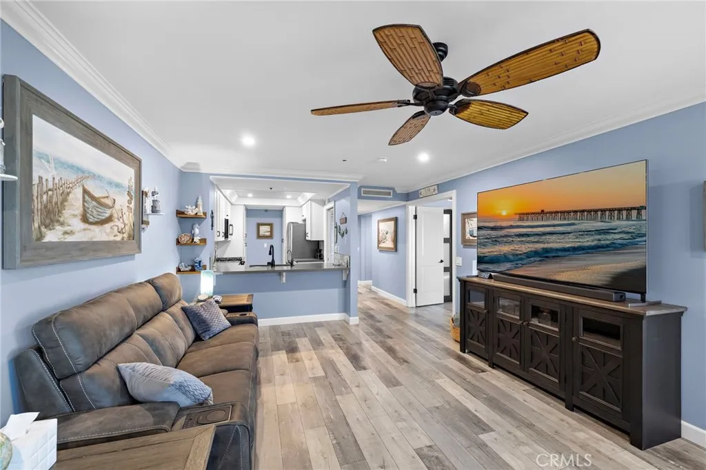 Additional image 13 of 280 Cagney Lane Unit 211, Newport Beach, CA 92663
