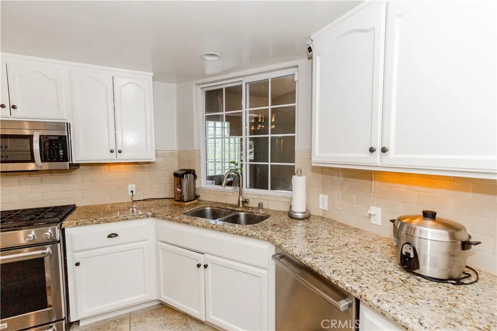 Additional image 65 of 10929 Landale St Unit 4, Toluca Lake, CA 91602
