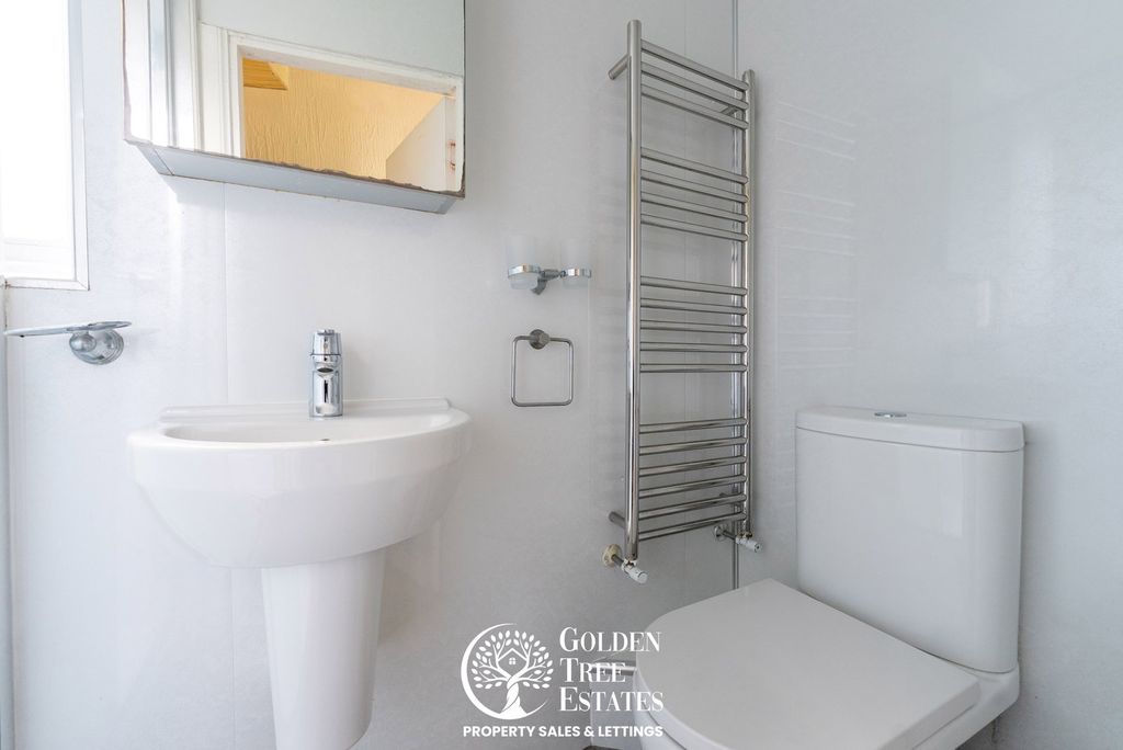 Additional image 6 of 4 bed flat for saleWallace Street, Stirling FK8