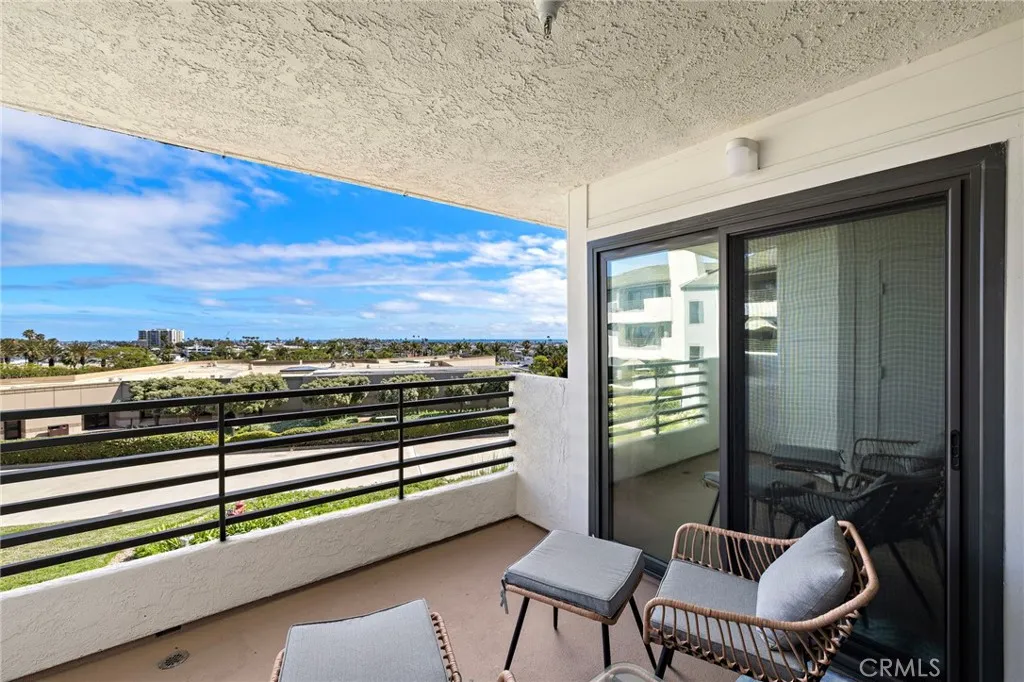 Additional image 21 of 280 Cagney Lane Unit 211, Newport Beach, CA 92663