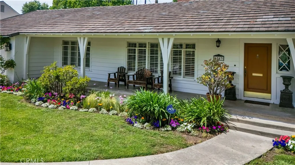 6843 Chisholm Ave, Van Nuys, CA 91406 photo 2
