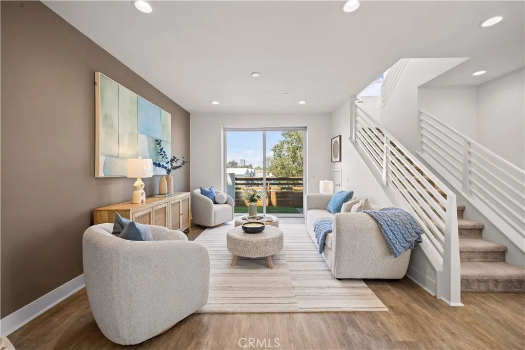 Additional image 31 of 645 W 17th St, Costa Mesa, CA 92627