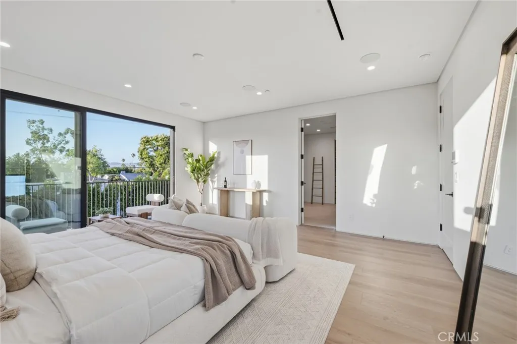 Additional image 63 of 19141 Erwin St, Tarzana, CA 91335