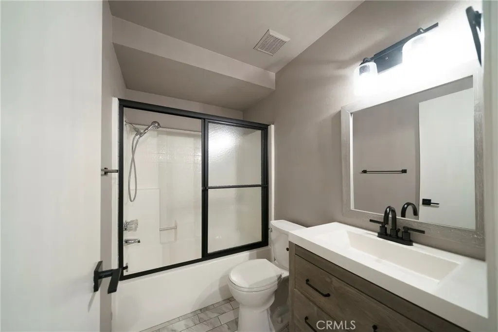 Additional image 9 of 20305 Rue Crevier Unit 585, Canyon Country, CA 91351