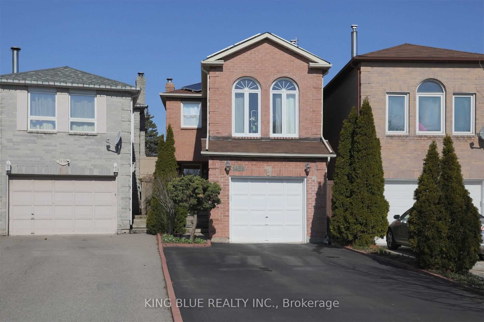 1458 Prince John Circle, Oakville, ON, L6J 6S9