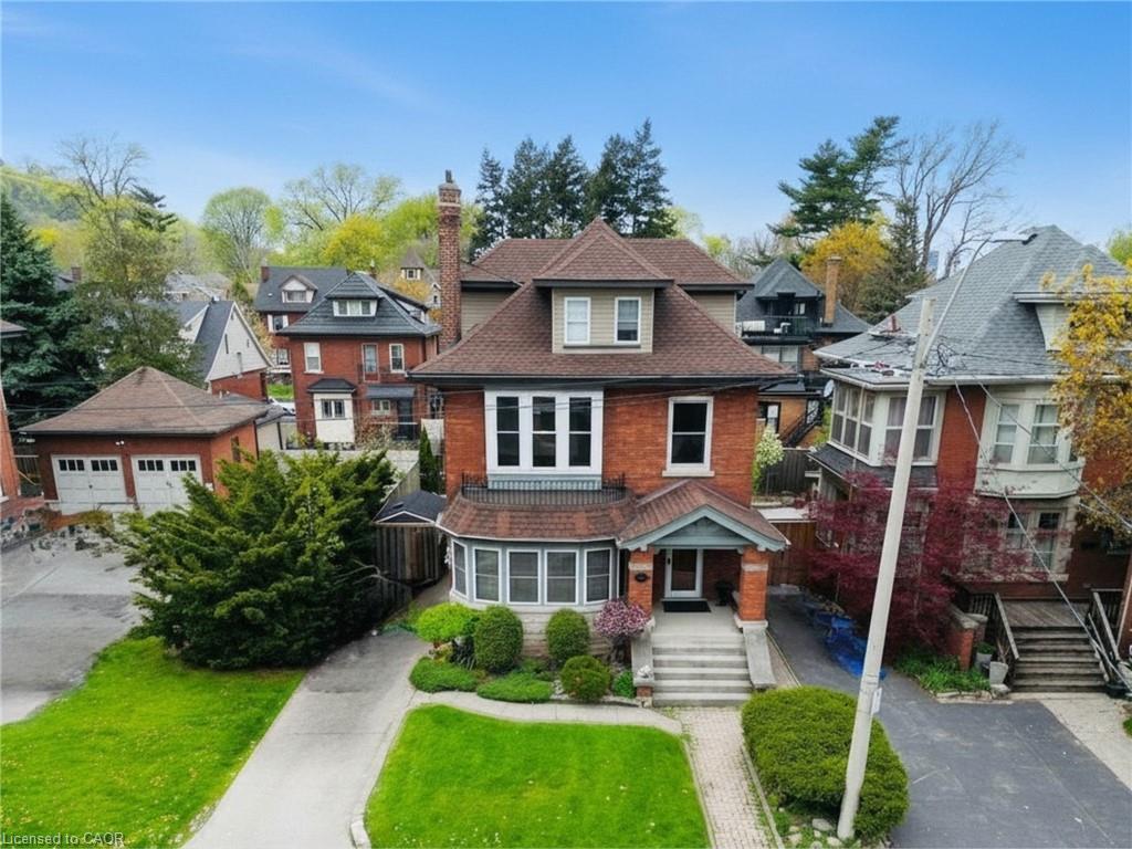 2-102 Eastbourne Avenue, Hamilton, ON, L8M 2M8