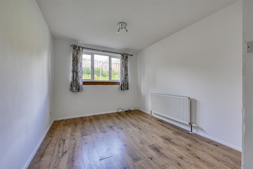 Additional image 7 of 2 bed flat for saleGlengarry Road, Inverness IV3