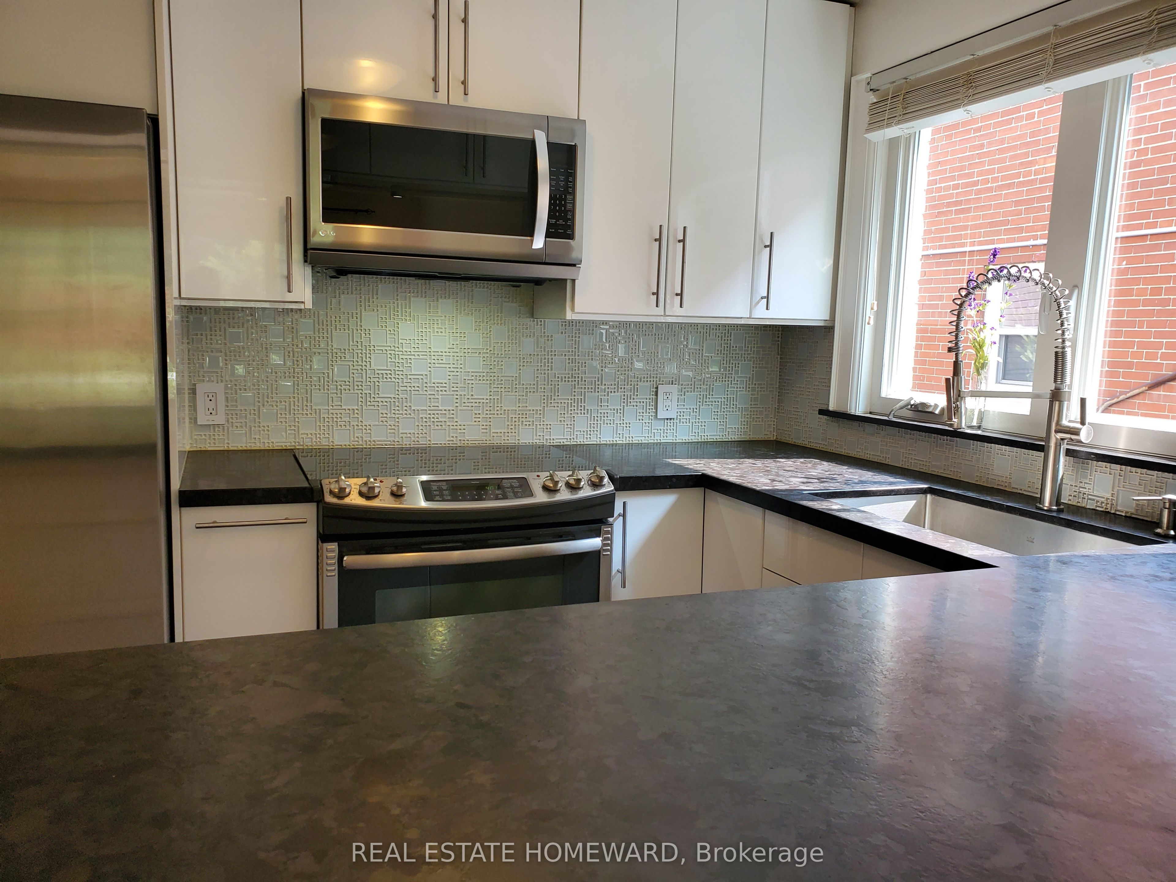 Additional image 5 of Main Floor-21 Love Crescent, Toronto, ON, M4E 1V6