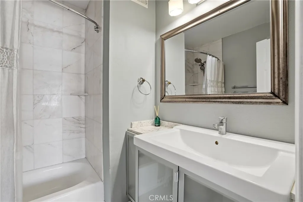 Additional image 17 of 809 N Spurgeon Street Unit 5, Santa Ana, CA 92701