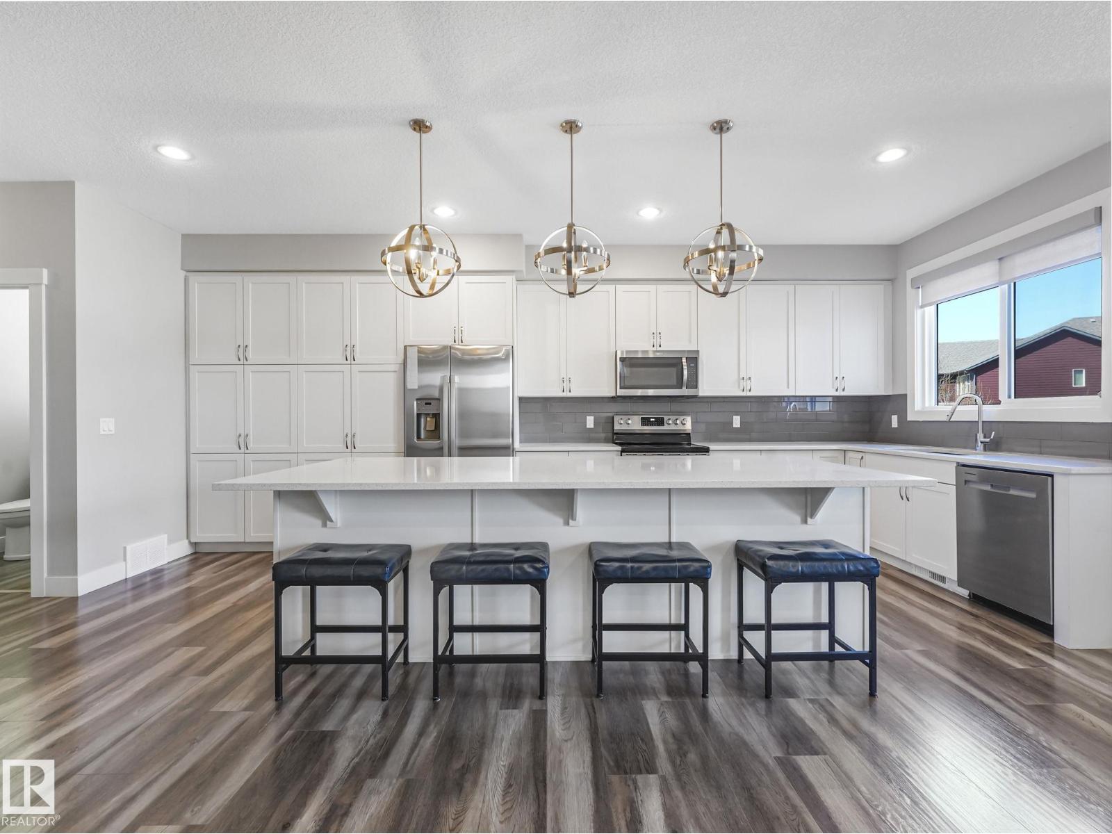 Additional image 4 of 4260 Charles Close SW, Edmonton, AB, T6W3H2