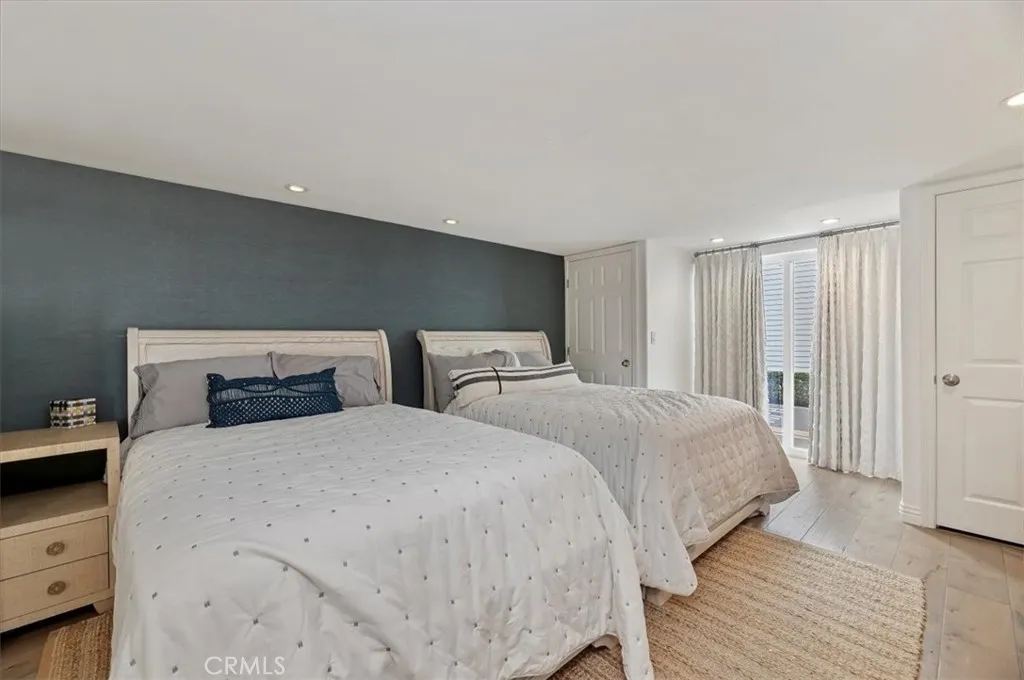Additional image 23 of 58 Beach Dr, Newport Beach, CA 92663