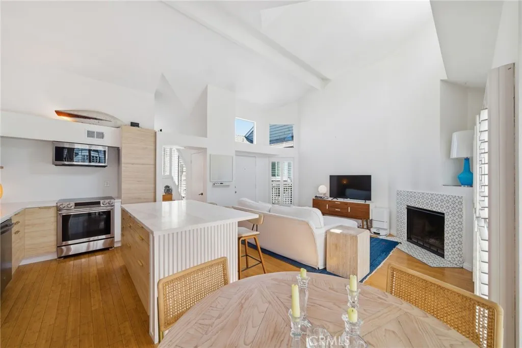 Additional image 8 of 805 Grayling Bay Unit 46, Costa Mesa, CA 92626