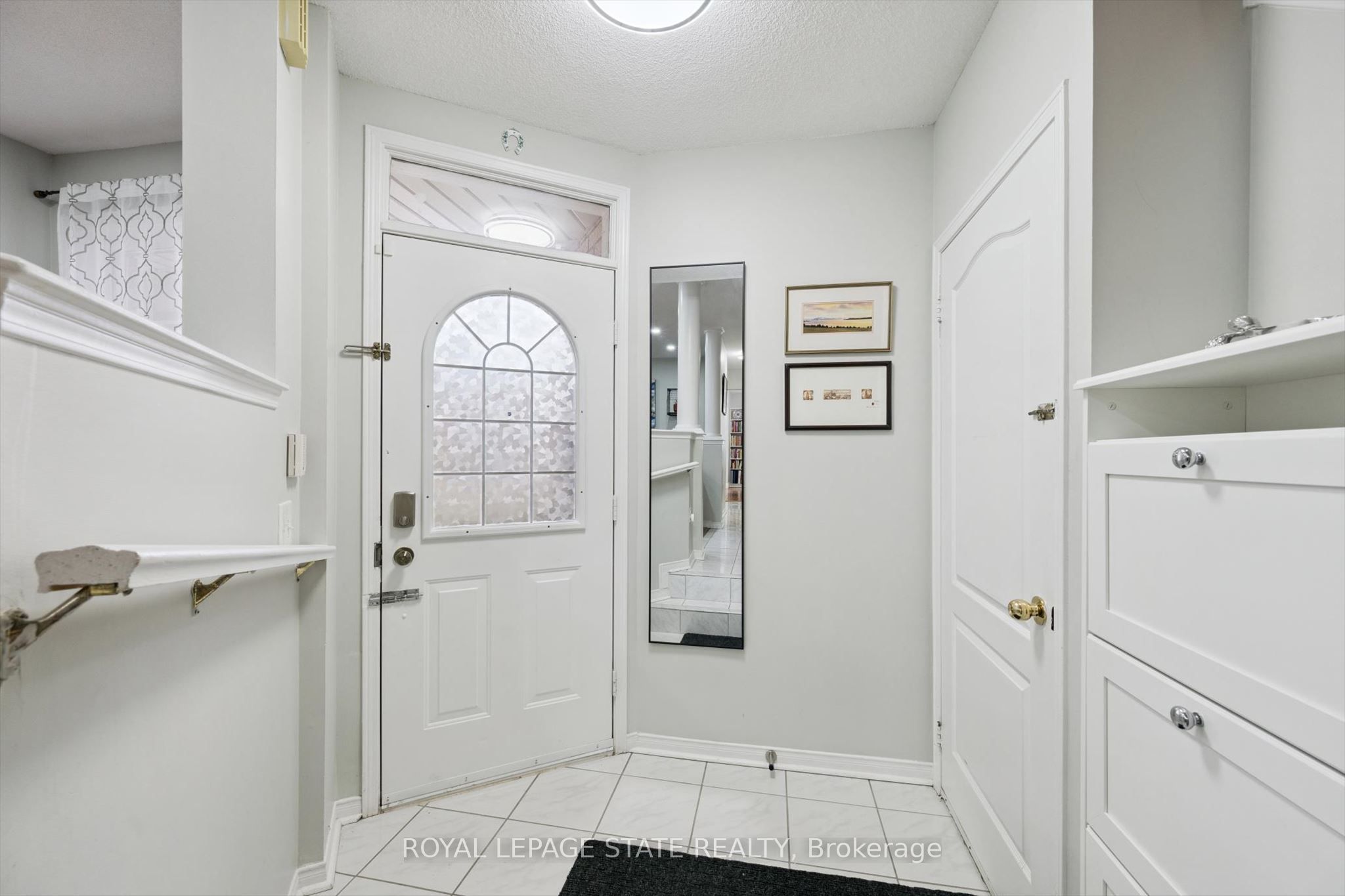 Additional image 2 of 107-833 Scollard Court, Mississauga, ON, L5V 2B4