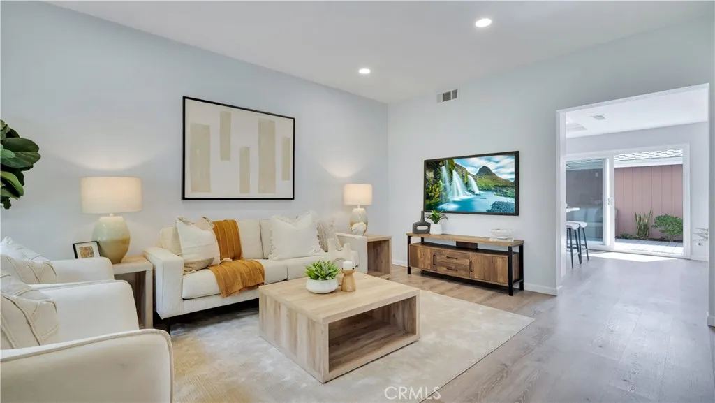 178 Monroe, Irvine, CA 92620 photo 2