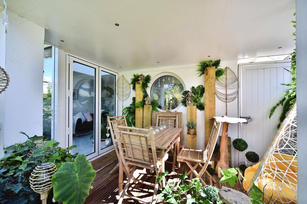 Additional image 18 of 3 bed semi-detached house for saleWards Hill Road, Minster-On-Sea, Sheerness ME12