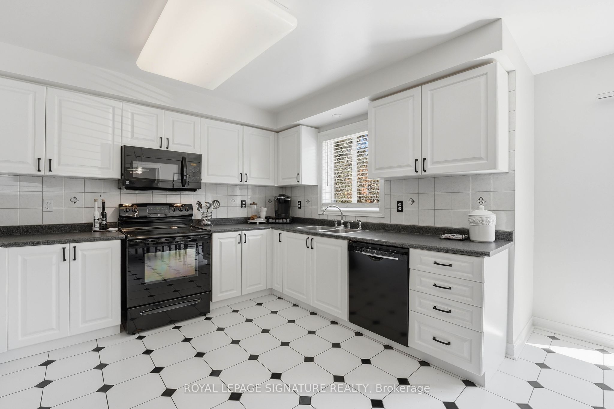 Additional image 6 of 390 Binns Avenue, Newmarket, ON, L3X 1T7