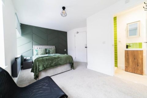 Emerald Street, Splott CF24, Room to rent