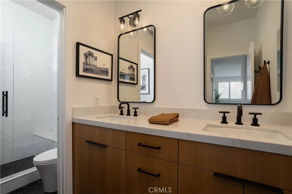 Additional image 22 of 293 Mesa Dr, Costa Mesa, CA 92627