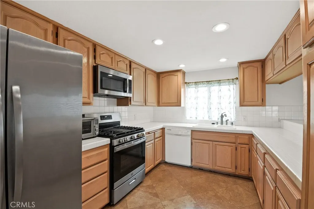 Additional image 66 of 1158 W 11th Street Unit J, San Pedro, CA 90731