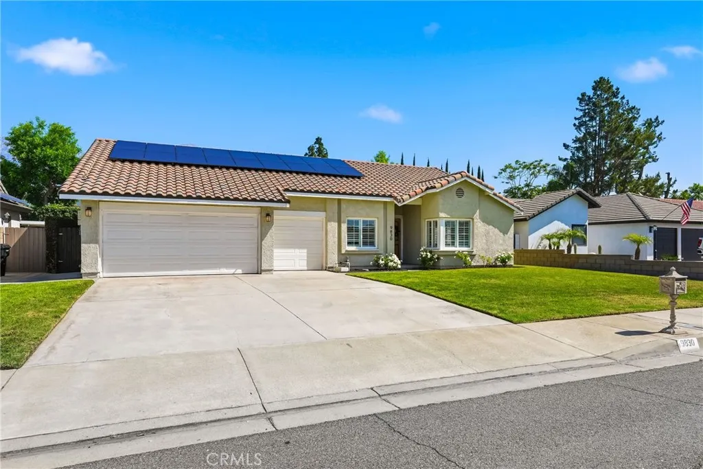 9830 Golden Arrow Ln, Rancho Cucamonga, CA 91701 photo 2