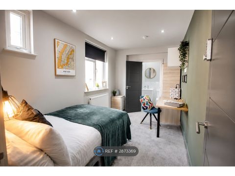 Saffron Lane, Leicester LE2, Room to rent