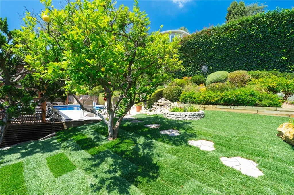 Additional image 72 of 3664 Holboro Dr, Los Angeles, CA 90027
