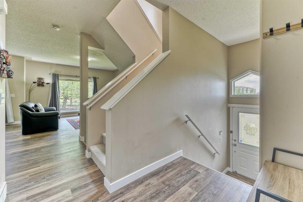 Additional image 6 of 406 Rocky Vista Gardens NW, Calgary, AB, T3G 5V1