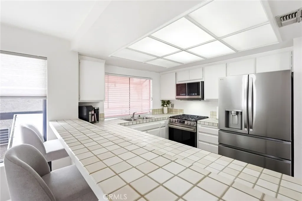 Additional image 33 of 7255 Balboa Blvd Unit 20, Lake Balboa, CA 91406