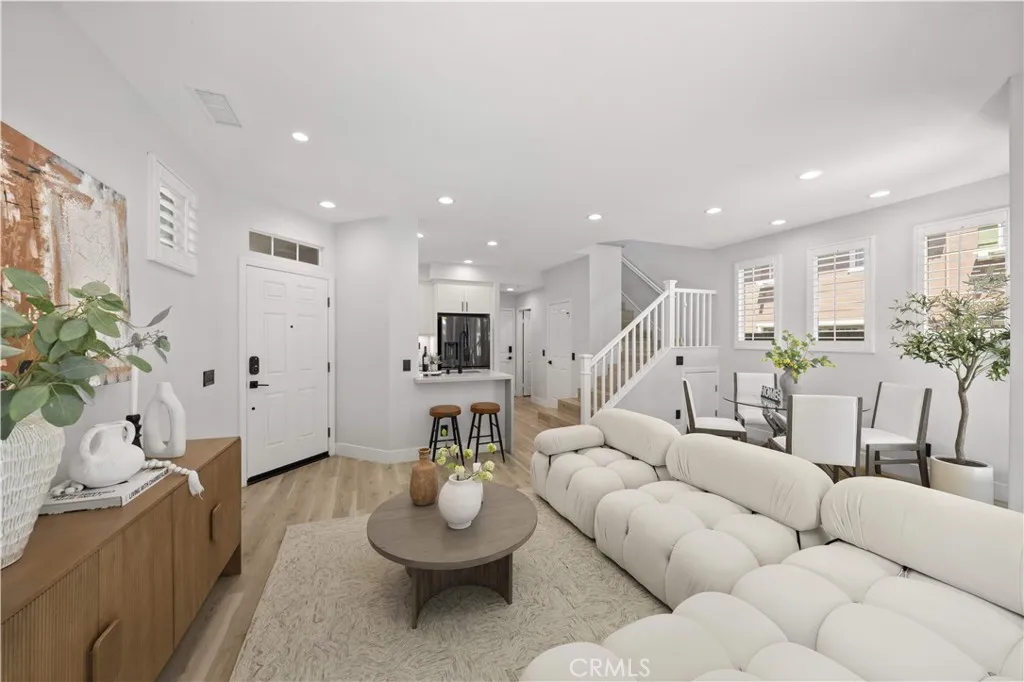 Additional image 53 of 328 Flyers Ln, Tustin, CA 92782