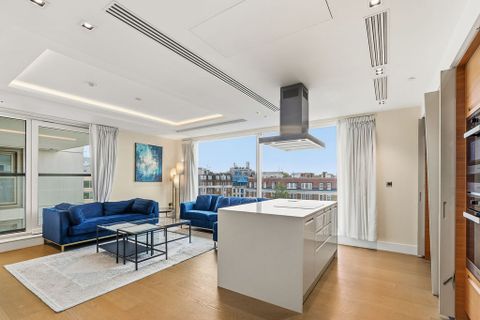 Radnor Terrace, London W14