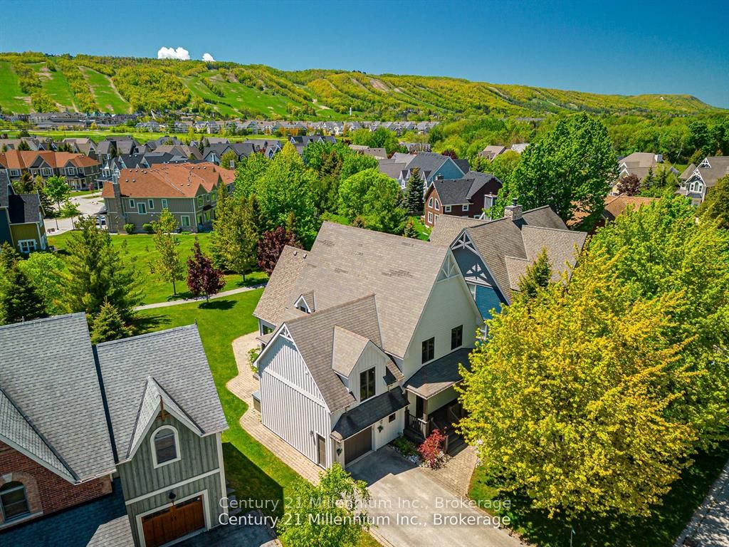 159 Snowbridge Way, Blue Mountains, ON, L9Y 0V1